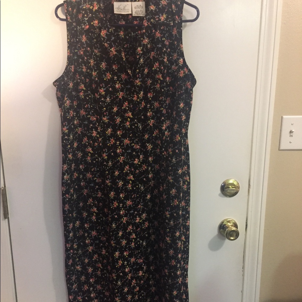 Kathy Lee Dress - Size 16